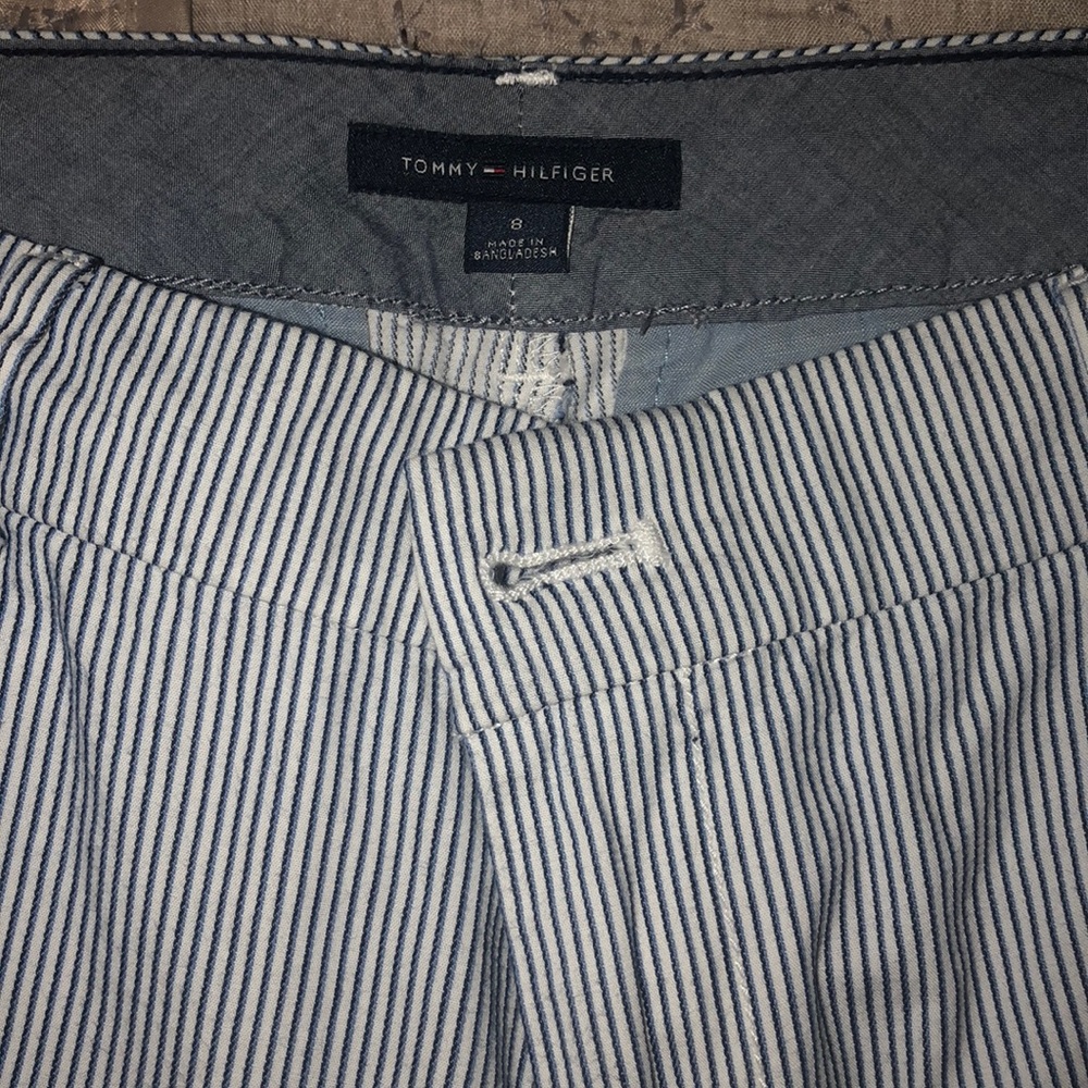 SUMMER TOMMY HILFIGER- like new Capri pants!